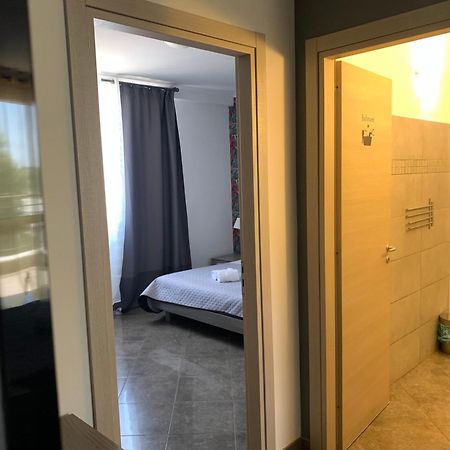阳光公寓式酒店 圣切萨雷奥 外观 照片